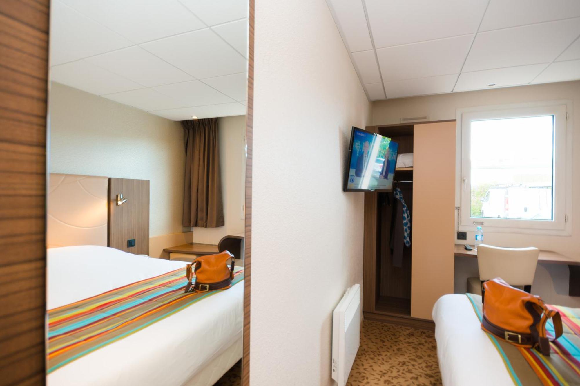 Brit Hotel Le Kerann Nantes St Herblain - Zac De La Lorie Saint-Herblain Bagian luar foto